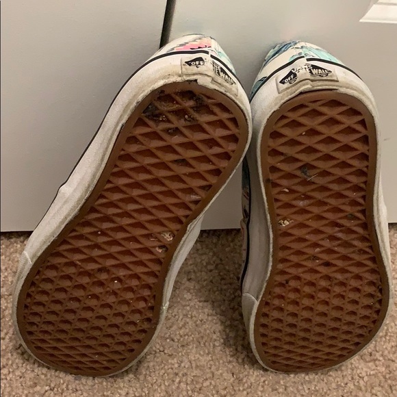 Floral vans - Picture 4 of 4